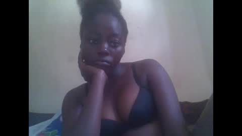 Snapshot of hornygal001 chatting on December 2024 07:07:01 AM hornygal001 online show from December 2024 07:07:01 AM