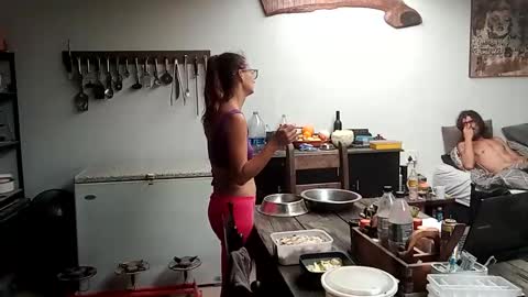 Nix  D online show from November 2025 06:01:01 AM