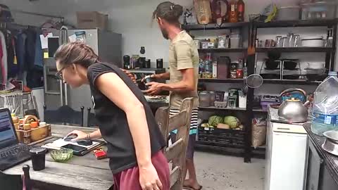 Nix  D online show from November 2025 08:22:02 AM