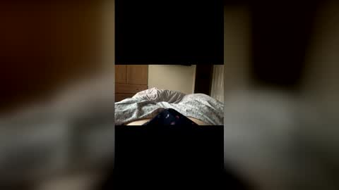 Snapshot of hornyian91 chatting on November 2025 08:18:01 AM Liverpool lad online show from November 2025 08:18:01 AM