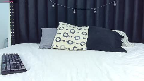 Ambar  online show from January 2025 05:24:02 PM