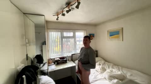 Snapshot of hornylondo chatting on November 2025 09:09:01 AM Hornylondon online show from November 2025 09:09:01 AM