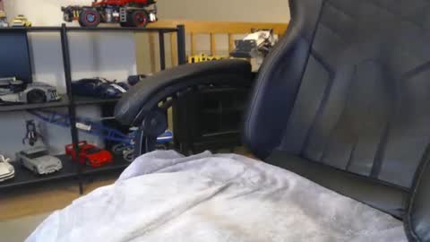 hornynthick70 online show from February 2025 01:52:02 AM