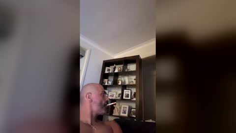 hornyonelooking1 online show from February 2026 12:53:02 PM