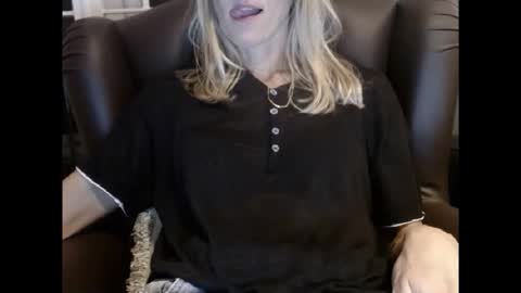 Snapshot of hornyssima chatting on September 2025 08:19:01 PM Hornyssima online show from September 2025 08:19:01 PM