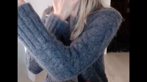 Snapshot of hornyssima chatting on November 2025 08:59:02 AM Hornyssima online show from November 2025 08:59:02 AM