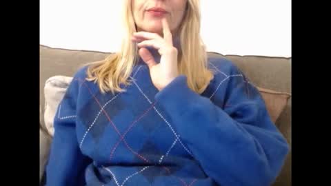 Snapshot of hornyssima chatting on February 2026 02:22:02 PM Hornyssima online show from February 2026 02:22:02 PM