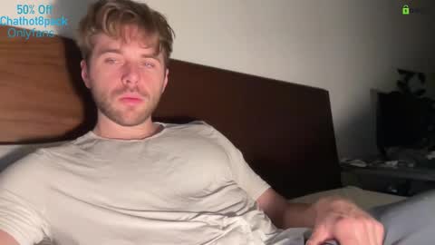 Edward aka Wolf online show from November 2025 09:28:01 PM