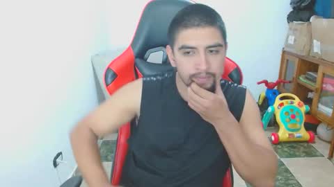 Snapshot of hot__husbands chatting on November 2025 12:38:02 AM hot__husbands online show from November 2025 12:38:02 AM