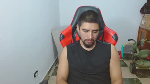 Snapshot of hot__husbands chatting on November 2025 03:27:02 AM hot__husbands online show from November 2025 03:27:02 AM