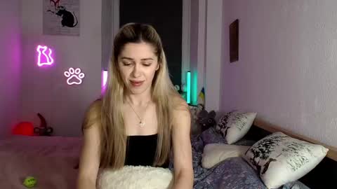 Snapshot of hot_berry69 chatting on March 2026 10:36:01 PM Dashka online show from March 2026 10:36:01 PM