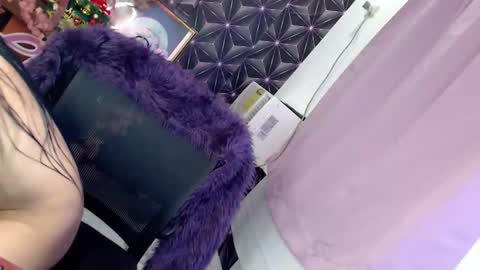 hot_chelly online show from November 2025 11:25:01 PM