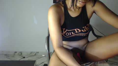 sonia  mis choco online show from January 2025 09:57:01 PM