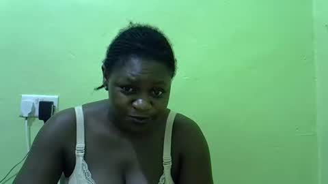 hot_girlly online show from November 2025 05:03:01 PM