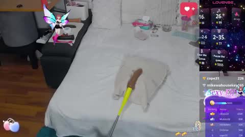 Snapshot of hot_jessica_tyler chatting on January 2025 08:43:01 PM Jessica Tyler online show from January 2025 08:43:01 PM