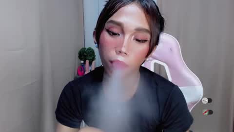 Khianna online show from April 2026 02:12:02 PM