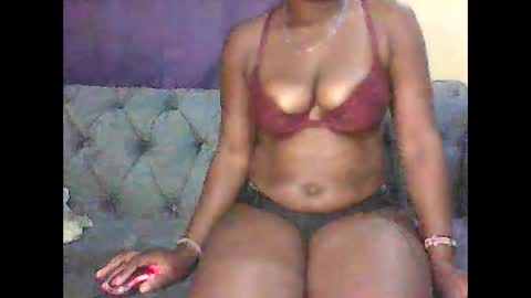 hot_latifah online show from April 2026 01:53:01 AM