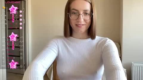 Lina online show from February 2025 09:53:02 AM