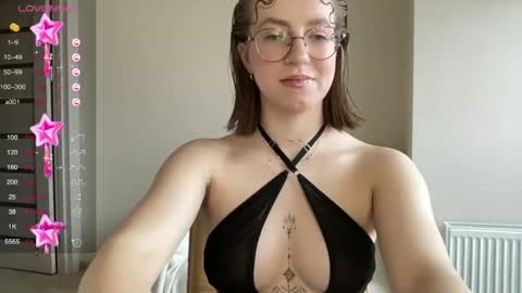 Lina online show from March 2025 10:45:01 AM