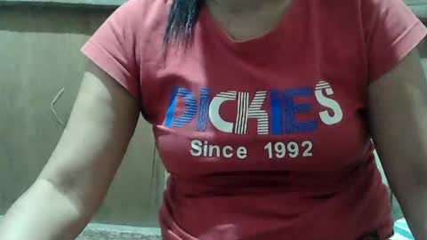 Snapshot of hot_mama09 chatting on February 2025 09:53:02 AM hotmama online show from February 2025 09:53:02 AM