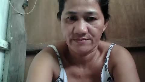 Snapshot of hot_mama09 chatting on March 2025 02:14:02 AM hotmama online show from March 2025 02:14:02 AM