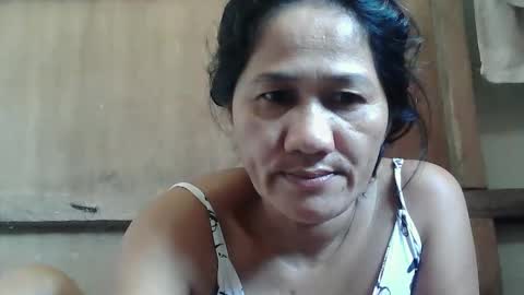 Snapshot of hot_mama09 chatting on March 2025 05:02:01 AM hotmama online show from March 2025 05:02:01 AM