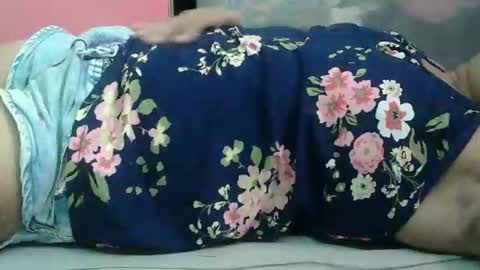 Snapshot of hot_mama09 chatting on September 2025 07:46:02 AM hotmama online show from September 2025 07:46:02 AM