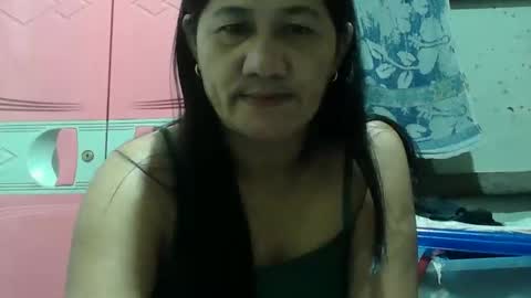 Snapshot of hot_mama09 chatting on October 2025 09:01:01 PM hotmama online show from October 2025 09:01:01 PM