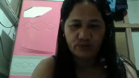 Snapshot of hot_mama09 chatting on October 2025 07:58:01 PM hotmama online show from October 2025 07:58:01 PM