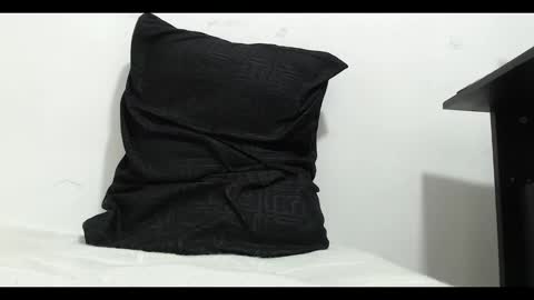 Snapshot of hot_mommymia chatting on December 2024 11:08:02 PM Mia online show from December 2024 11:08:02 PM