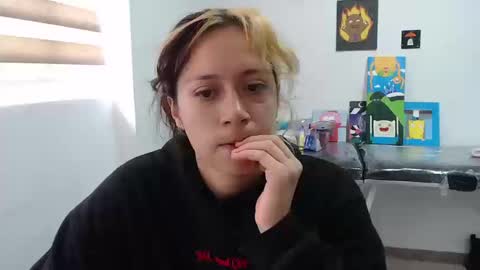 Snapshot of hot_mommymia chatting on September 2025 03:24:02 PM Mia online show from September 2025 03:24:02 PM