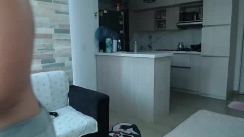 Snapshot of hot_mommymia chatting on September 2025 02:22:02 PM Mia online show from September 2025 02:22:02 PM