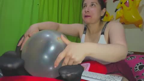 Nikol online show from December 2024 01:10:02 AM