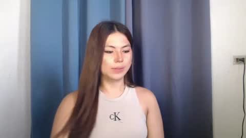 Snapshot of hot_precious_nikki chatting on March 2026 01:10:02 AM Nikki online show from March 2026 01:10:02 AM
