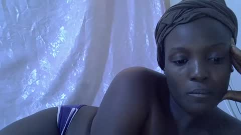 RAYLAH online show from April 2026 10:02:02 AM