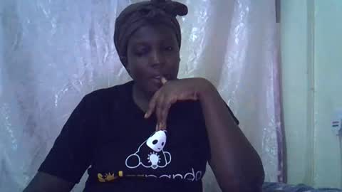 RAYLAH online show from May 2026 05:31:02 PM