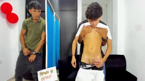 Snapshot of hot_sexmature chatting on February 2025 10:37:02 AM Vanesa Oliver and Andrew online show from February 2025 10:37:02 AM