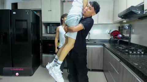 Snapshot of hot_sexmature chatting on October 2025 11:14:01 PM Vanesa Oliver and Andrew online show from October 2025 11:14:01 PM