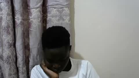 Snapshot of hot_shawrry chatting on February 2025 06:03:01 PM hot_shawrry online show from February 2025 06:03:01 PM