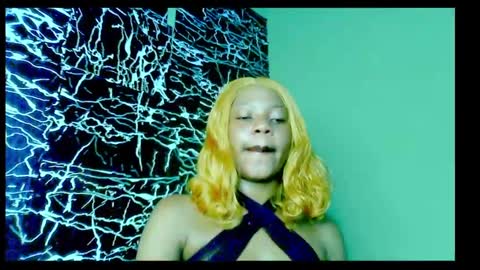 Stella online show from December 2024 11:42:01 PM