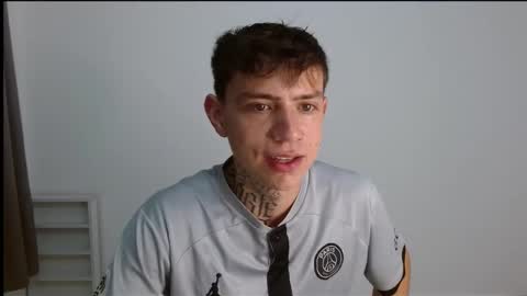 Snapshot of hot_teo_ chatting on November 2025 11:22:01 AM Mateo online show from November 2025 11:22:01 AM