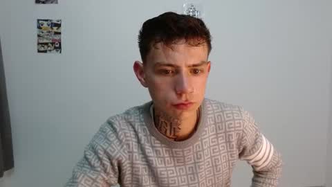 Snapshot of hot_teo_ chatting on December 2025 09:48:01 AM Mateo online show from December 2025 09:48:01 AM