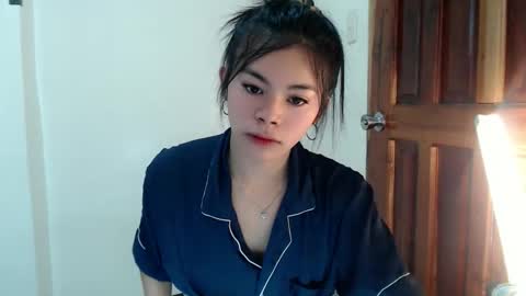 Yanna online show from May 2026 02:06:02 AM
