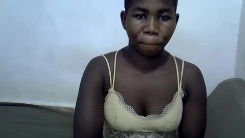 hotagrace online show from November 2025 11:12:01 AM