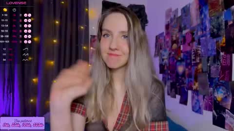 Snapshot of hotarutomo chatting on September 2025 10:42:02 PM Next stream 28112024 8 GMT 3 online show from September 2025 10:42:02 PM