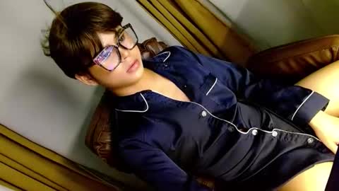 hotasian_ online show from April 2026 07:38:02 PM