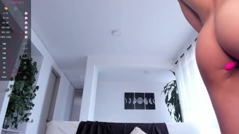 Andrew xdres08 online show from March 2025 09:14:02 PM