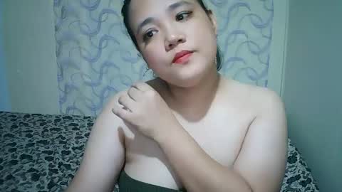 Lynn online show from February 2025 05:23:01 AM