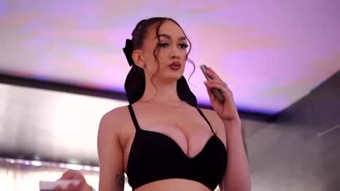 Snapshot of hotbustybabex chatting on July 2026 08:54:01 AM Anais online show from July 2026 08:54:01 AM