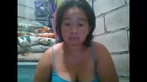 hotchicks4uxx online show from April 2026 12:22:01 AM